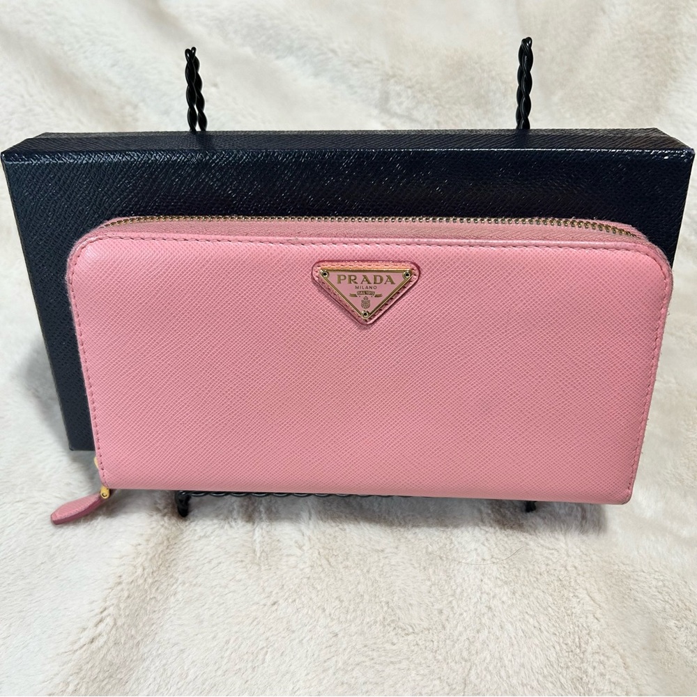 Euc Prada Large Zippy Wallet - image 1